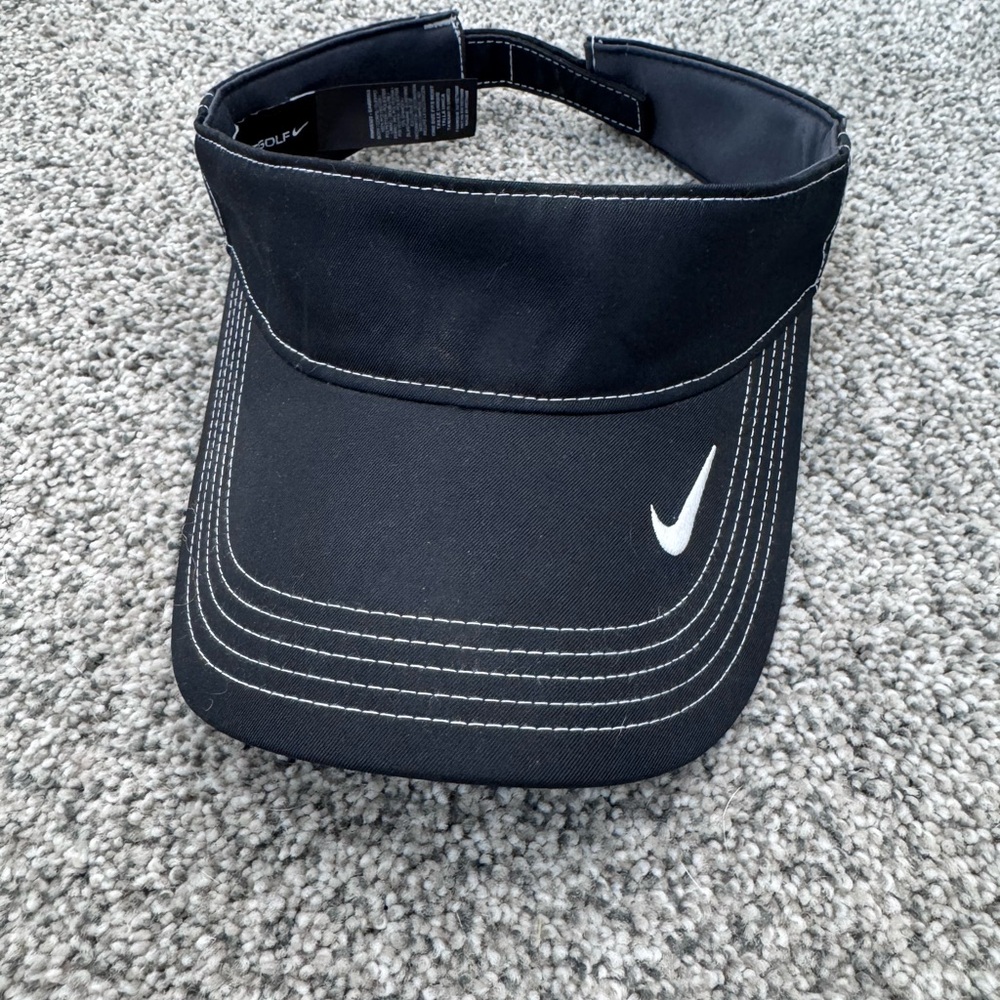 Nike Black and White Men's Visor